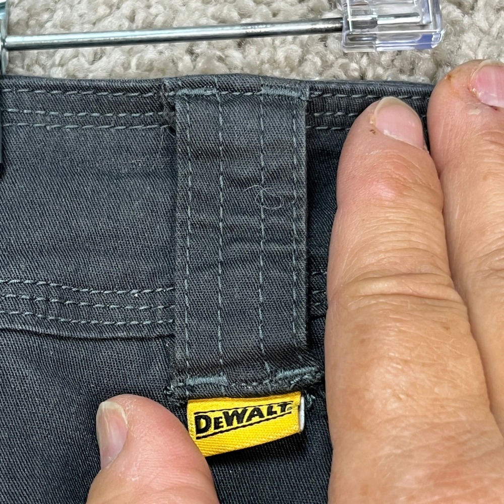 DeWalt Work‎ Shorts Mens 46 Black Utility Stretch Multi-Pocket Flat Front Denim - Picture 4 of 14